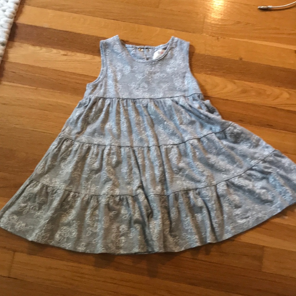Girl’s summer dress